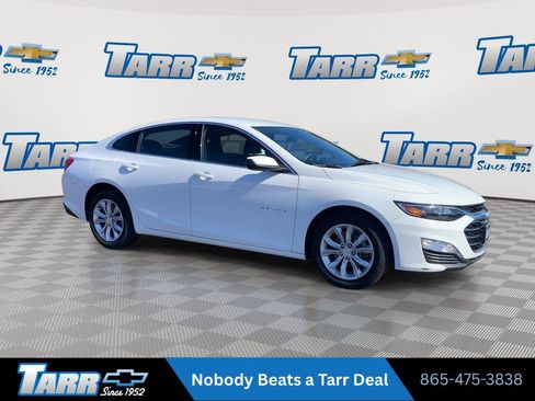 Used 2025 Chevrolet Malibu LT FWD image 2