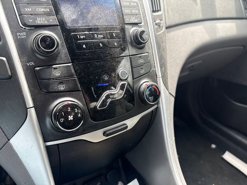 Used 2011 Hyundai Sonata SE FWD image 10