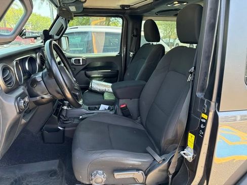 Used 2020 Jeep Wrangler Sport AWD/4WD image 5