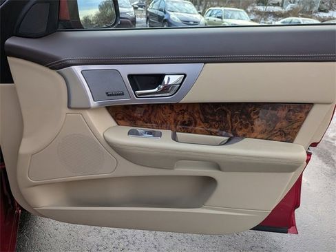 Used 2015 Jaguar XF Portfolio image 36