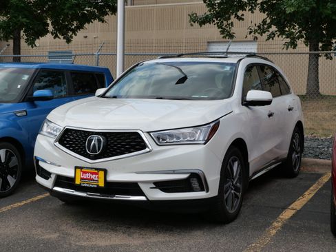 Used 2018 Acura MDX SH-AWD w/ Advance Package image 3