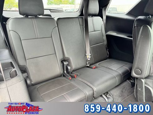 Used 2023 Chevrolet Traverse RS AWD/4WD image 48