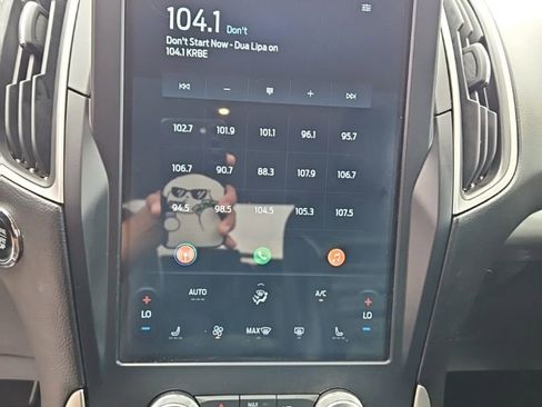 Used 2024 Ford Edge SEL w/ Convenience Package AWD/4WD image 9