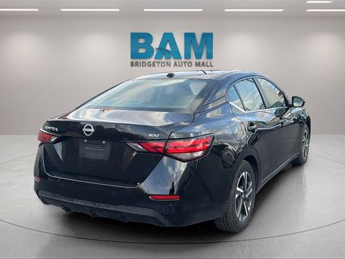 Used 2024 Nissan Sentra SV image 7
