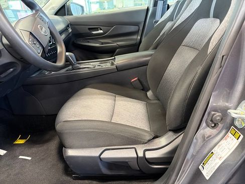 Used 2026 Nissan Sentra SV w/ Floor Mat Package FWD image 9
