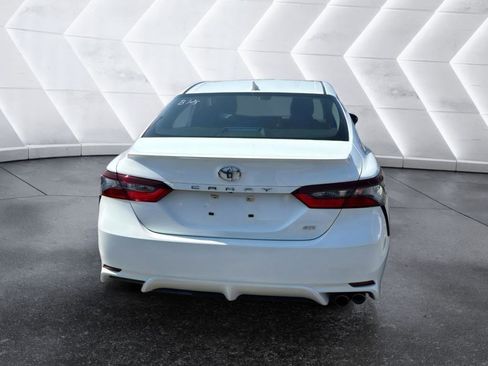 Used 2023 Toyota Camry SE image 7