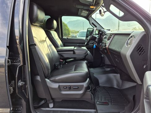 Used 2012 Ford F350 Lariat w/ FX4 4X4 Off-Road Pkg image 31