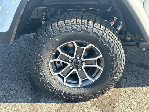 New 2026 Jeep Gladiator Mojave AWD/4WD image 12