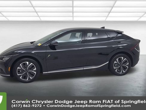 Used 2024 Kia EV6 Light image 8