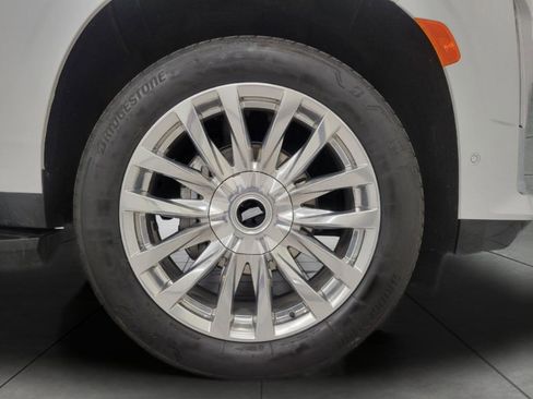 Certified 2023 Cadillac Escalade Premium Luxury w/ Performance Package image 4