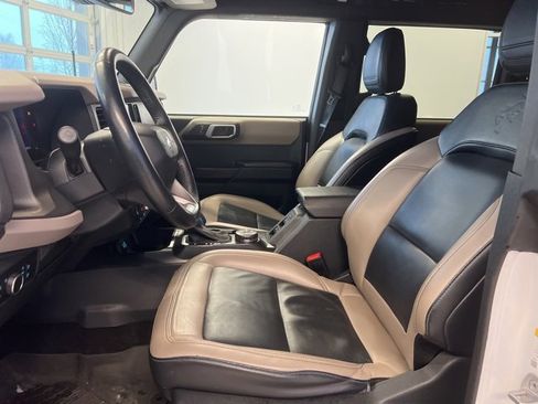 Used 2024 Ford Bronco Wildtrak image 19