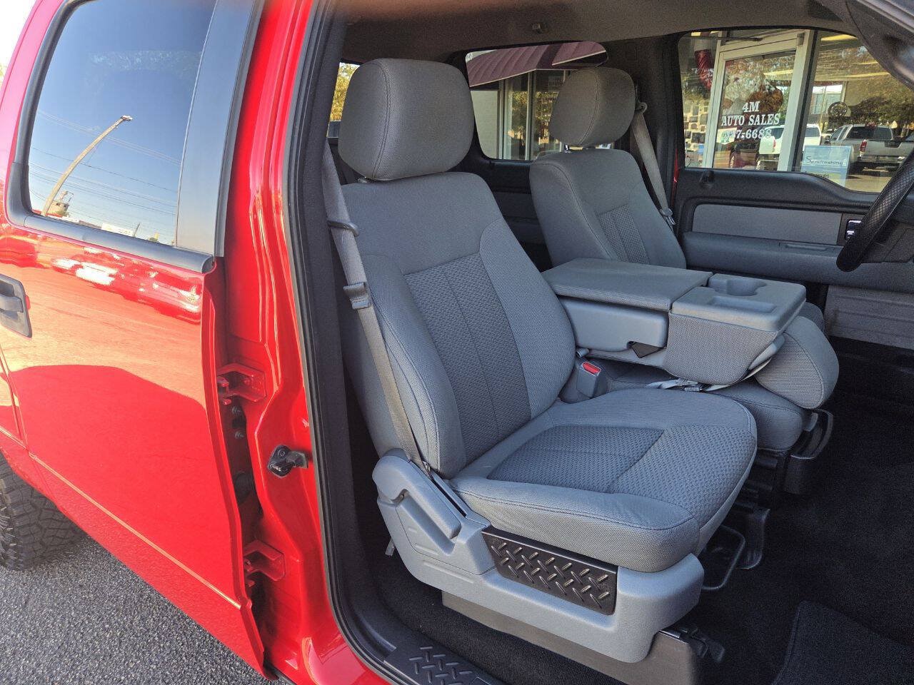 Used 2013 Ford F150 XLT AWD/4WD image 11