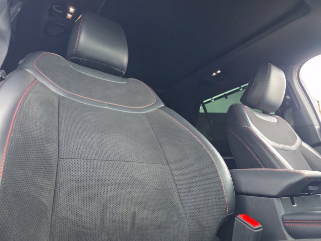 Used 2025 Ford Explorer ST AWD/4WD image 18
