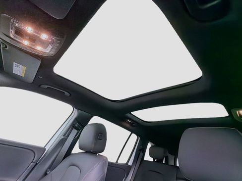 New 2026 Mercedes-Benz GLB 250 4MATIC image 15