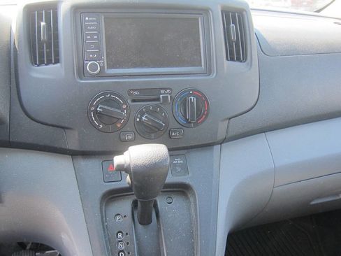 Used 2020 Nissan NV200 SV FWD image 11