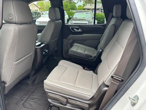 Used 2021 GMC Yukon SLT w/ SLT Luxury Package AWD/4WD image 13