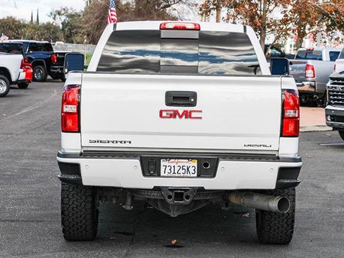 Used 2015 GMC Sierra 2500 Denali w/ Duramax Plus Package image 3