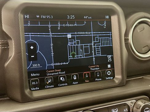 Used 2023 Jeep Wrangler Sahara image 22