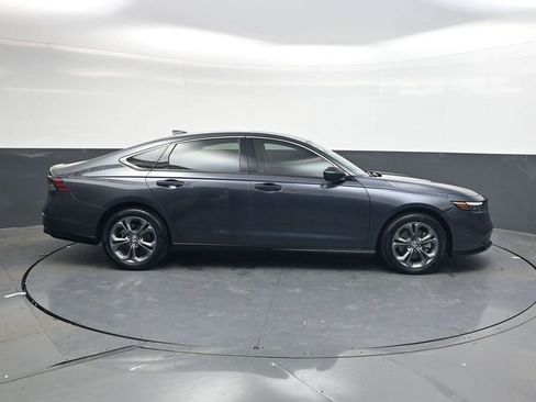 Used 2024 Honda Accord EX-L image 3