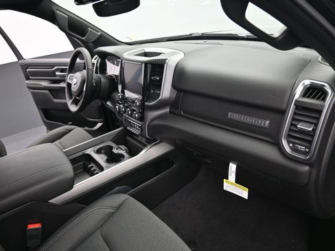 Used 2025 RAM 1500 Big Horn image 34