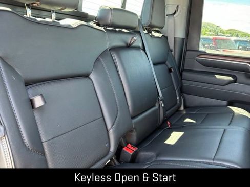 Used 2024 GMC Sierra 3500 Denali w/ Denali Reserve Package AWD/4WD image 22