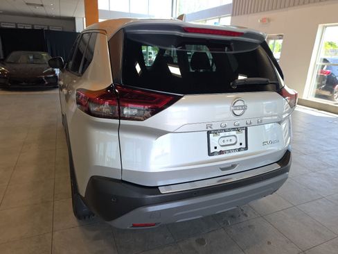 Used 2022 Nissan Rogue SV AWD/4WD image 10