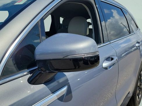Used 2024 Kia Sorento S FWD image 27