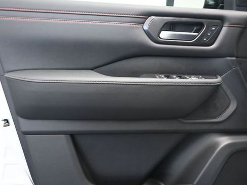 Used 2025 Nissan Armada PRO-4X image 20