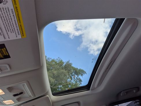 Used 2024 Ford Maverick Lariat w/ FX4 Off-Road Package image 27