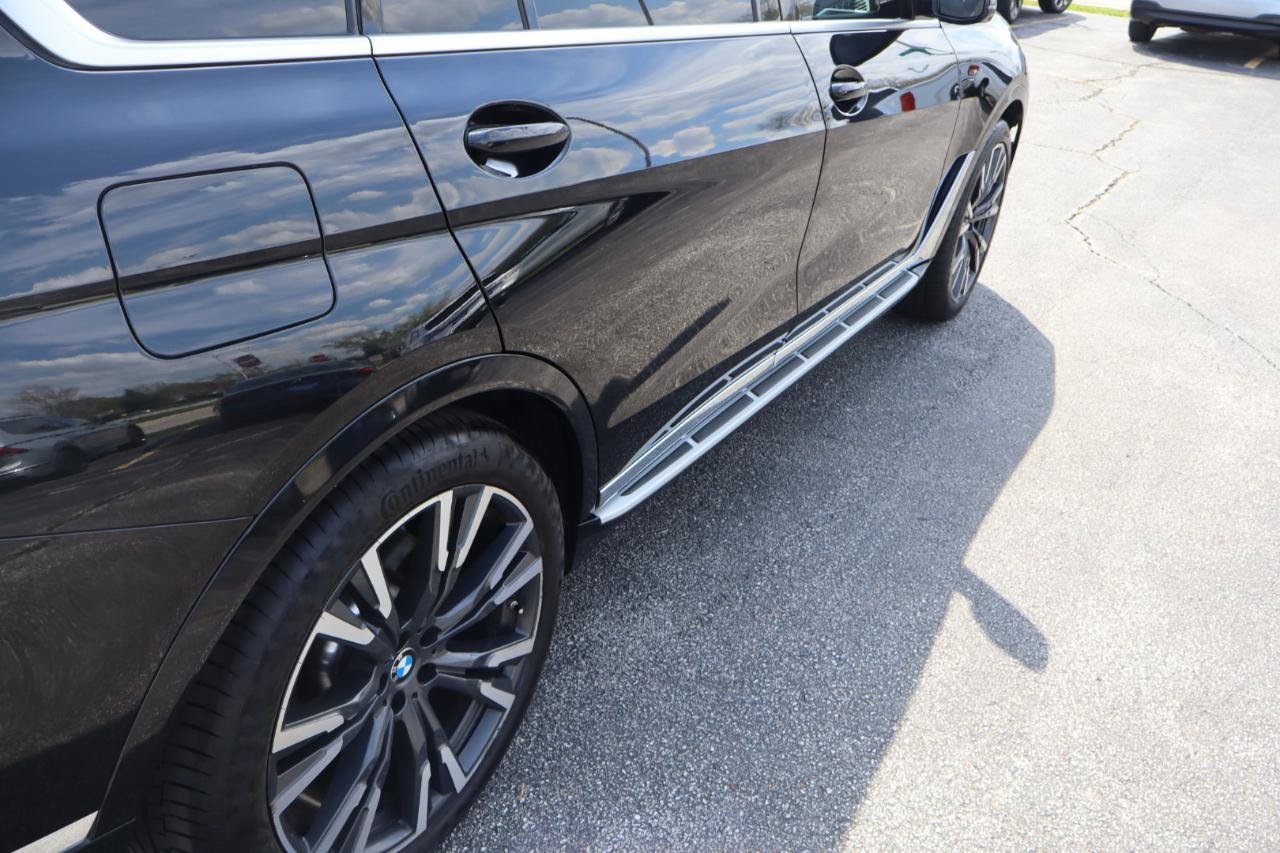 Used 2023 BMW X7 xDrive40i w/ Premium Package AWD/4WD image 9
