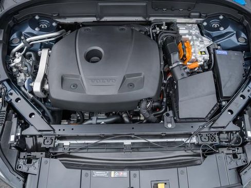 New 2026 Volvo XC60 T8 Ultra w/ Protection Package Premier image 19