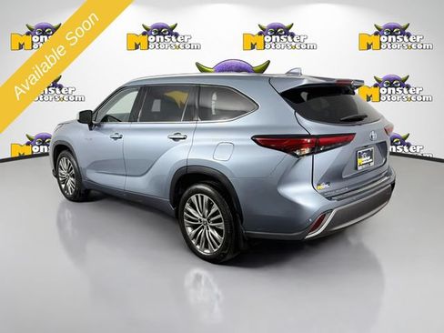 Used 2021 Toyota Highlander Platinum AWD/4WD image 7