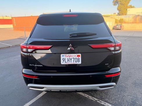 Used 2022 Mitsubishi Outlander SE FWD image 13