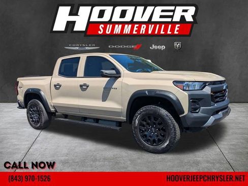 Used 2024 Chevrolet Colorado Trail Boss w/ Advanced Trailering Package AWD/4WD image 1