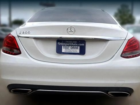 Used 2015 Mercedes-Benz C 300 Sedan image 7