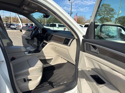 Used 2018 Volkswagen Atlas SEL image 21