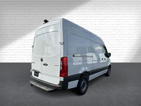 New 2025 Mercedes-Benz Sprinter 2500 image 7