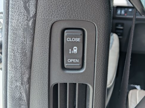 Used 2024 Honda Odyssey EX-L image 15