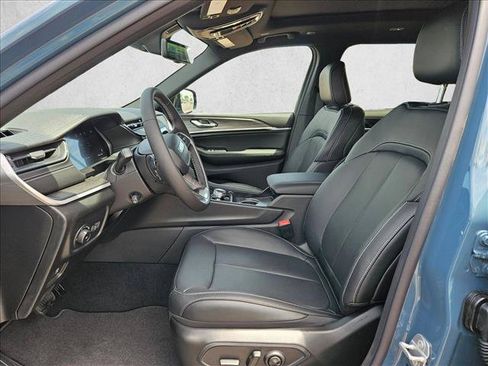 New 2026 Jeep Grand Cherokee L Limited AWD/4WD image 4