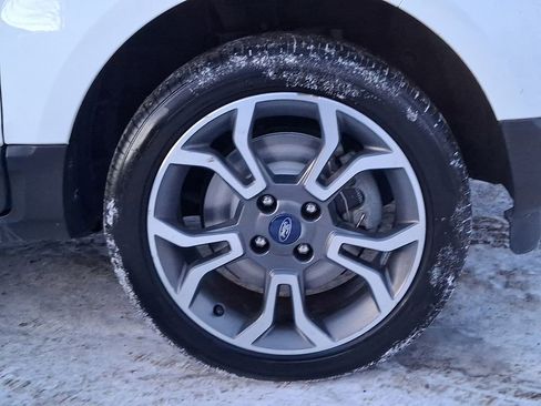 Used 2019 Ford EcoSport SES w/ SES Black Appearance Package image 32