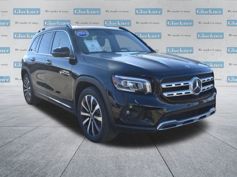 Used 2023 Mercedes-Benz GLB 250 image 3