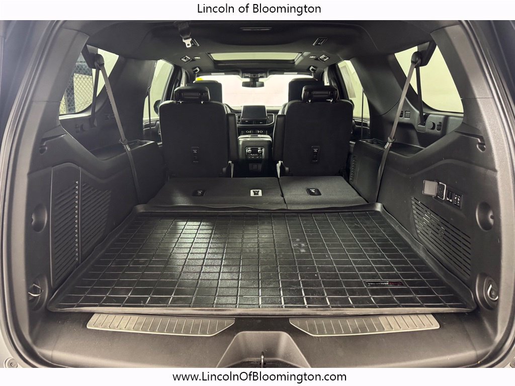 Used 2021 GMC Yukon XL AT4 w/ Rear Media and Nav Package AWD/4WD image 16