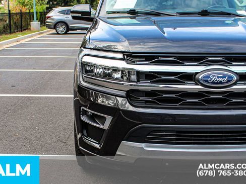 Used 2023 Ford Expedition Max Limited image 12