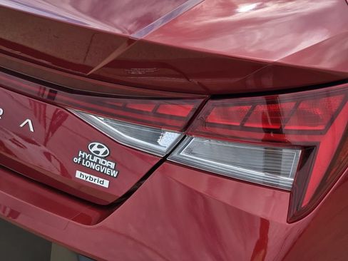 Used 2024 Hyundai Elantra Limited FWD image 7