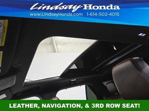 Used 2020 Ford Explorer Platinum w/ Premium Technology Package image 21