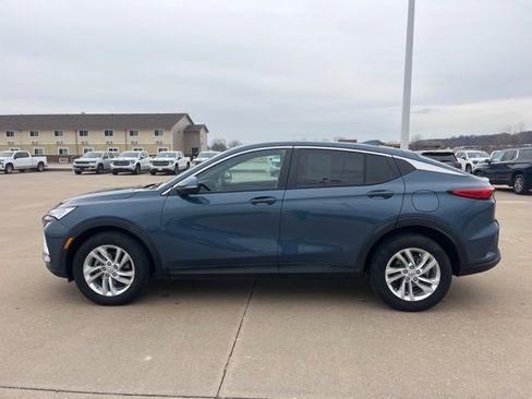 Used 2025 Buick Envista Preferred w/ Convenience II Package image 6