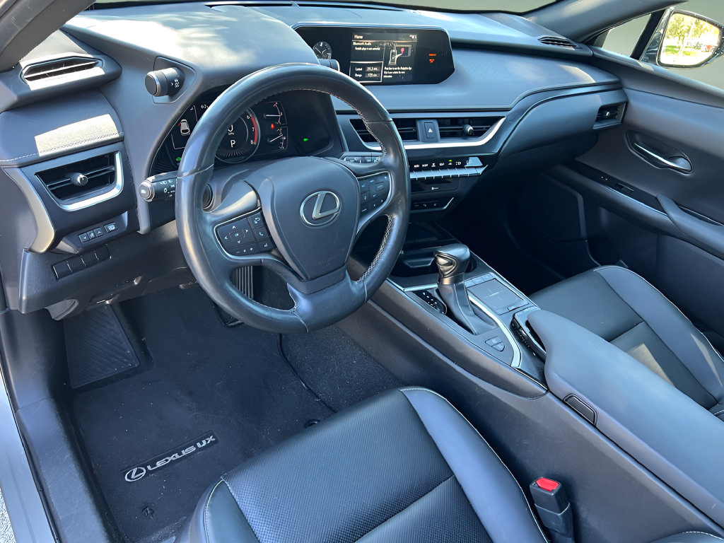Used 2020 Lexus UX 250h w/ Premium Package AWD/4WD image 17