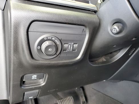 Used 2022 Jeep Grand Cherokee L Summit w/ Advanced Protech Group IV RWD image 22