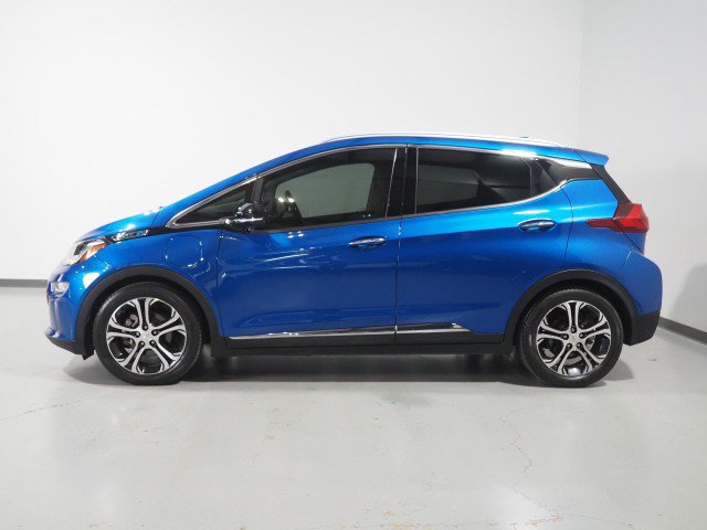 Used 2020 Chevrolet Bolt Premier w/ Infotainment Package FWD image 8