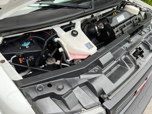 Used 2019 GMC Savana 2500 w/ Driver Convenience Package image 34